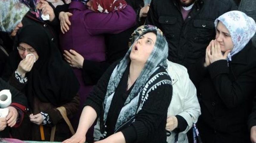 Kazada &Ouml;len Edanur, G&ouml;zyaşlarıyla Toprağa Verildi