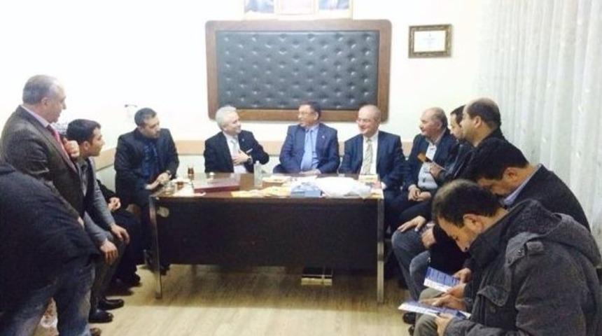 Ak Parti Milletvekili Aday Adayı Suat &Ouml;zsoy Temay&uuml;l &Ouml;ncesinde İl&ccedil;e Teşkilatlarını Ziyaret Etti