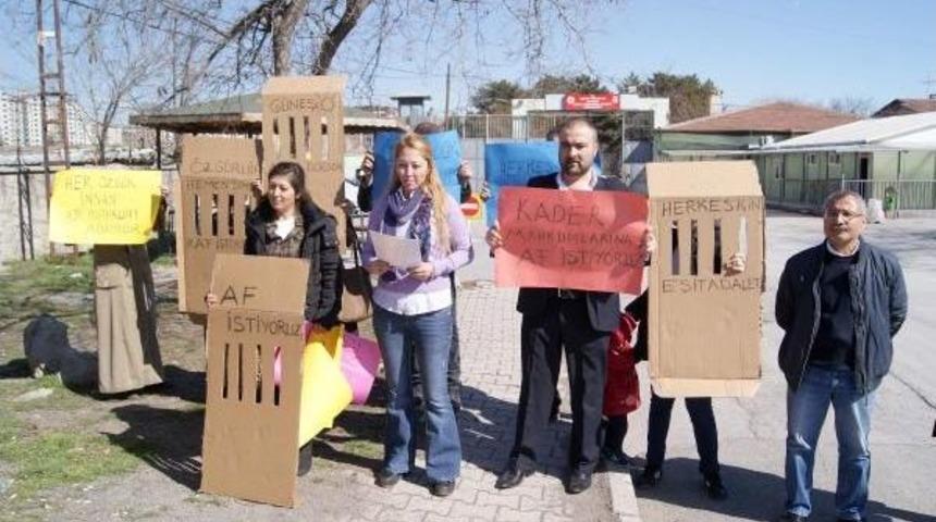 Mahkum Yakınları Tecav&uuml;z Ve Tacizciler Hari&ccedil; Af Istedi