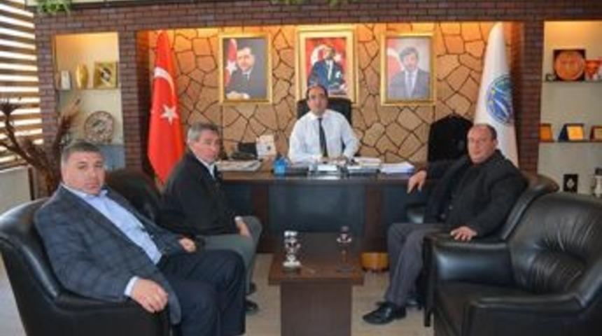 Sandıklı Minib&uuml;s Birliği&rsquo;nden Belediye Başkanı Mustafa &Ccedil;&ouml;l&rsquo;e Teşekk&uuml;r Ziyareti