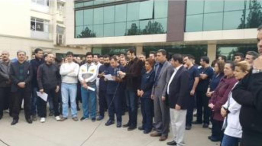 Sağlık&ccedil;ılar Hemşire Ve Sağlık Memurlarına Yapılan Saldırıyı Kınadı