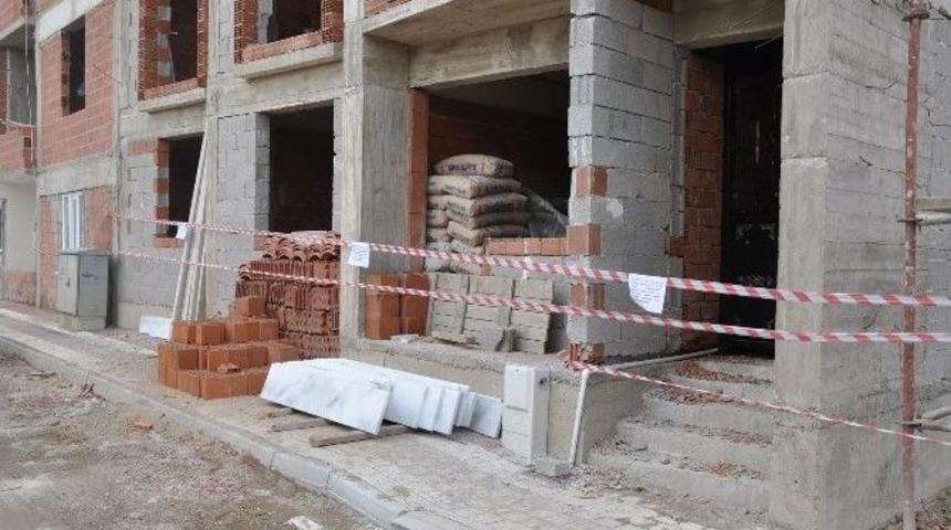 İş G&uuml;venliğine Uyulmayan İnşaata M&uuml;h&uuml;r