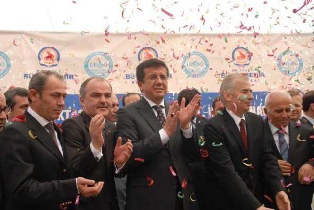 Bakan Zeybekci: Babacan Ve Başçı'nın Istifası Söz Konusu Değil