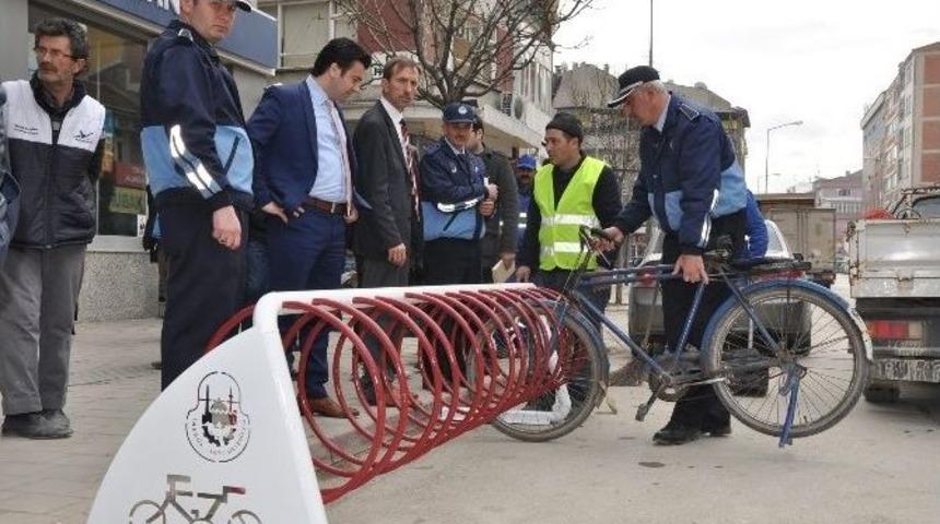 İneg&ouml;l&rsquo;de Bisikletler İ&ccedil;in Park Alanları