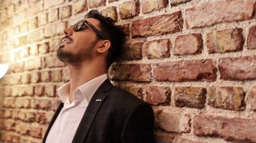 Ga&uuml;n&rsquo;l&uuml; Ufuk Deniz&rsquo;den &lsquo;sevdim Yandım&rsquo;