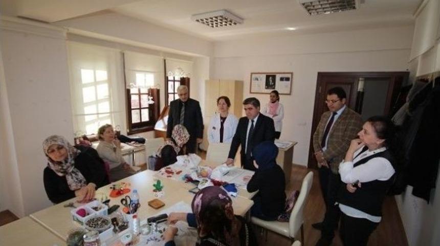 Başkan &Ouml;zdemir&rsquo;den K&uuml;lt&uuml;r Evlerine İnceleme