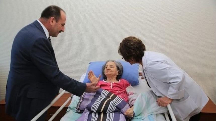 Başkan Duruay Tuval Başına Ge&ccedil;ti