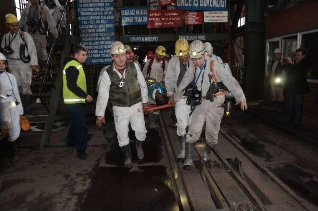 Maden Ocağı Tahliye Tatbikatı Ger&ccedil;eğini Aratmadı