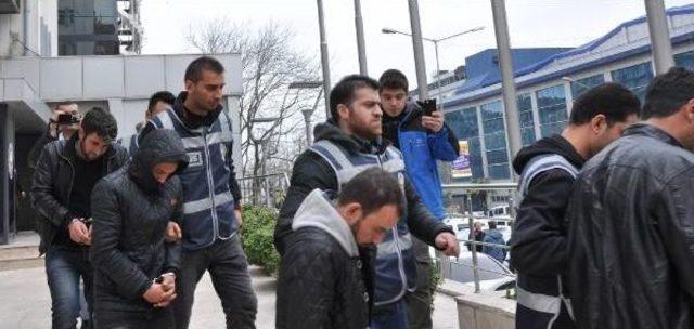 Suriyelinin Yönettiği Çete Bursa'da 3 Kadını Dolandırdı