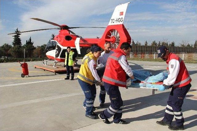 Düşerek Yaralanan 82’lik Dedeye Hava Ambulansı