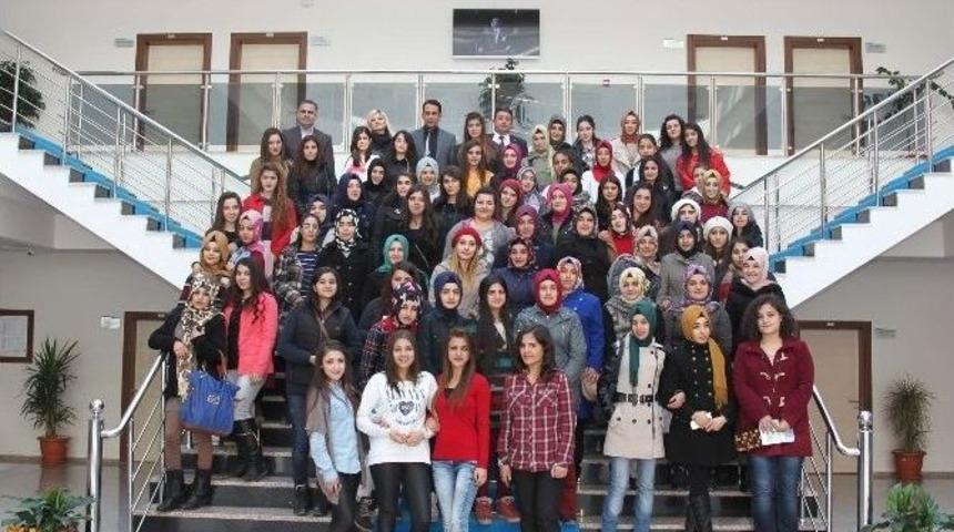 Lise &Ouml;ğrencileri Bitlis Eren &Uuml;niversitesi&rsquo;ni Gezdi