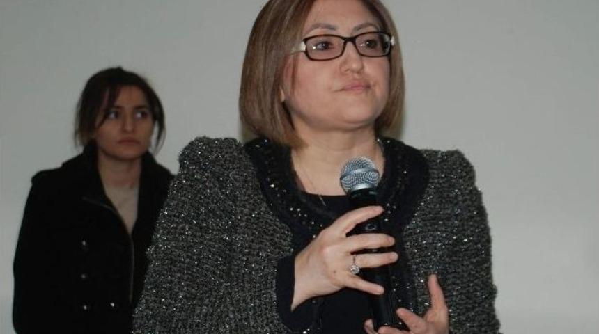 Alacakları &Ouml;denmeyen &lsquo;tekstil İş&ccedil;ileri&rsquo; Şahin&rsquo;le G&ouml;r&uuml;şt&uuml;