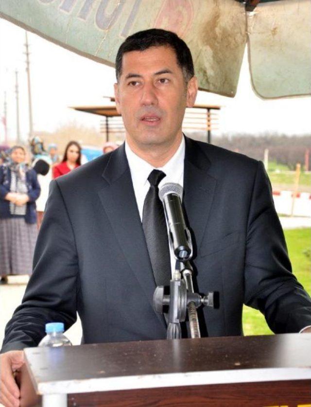Turgutlu'da 'hocalı Şehitleri' Anısına Park Açıldı