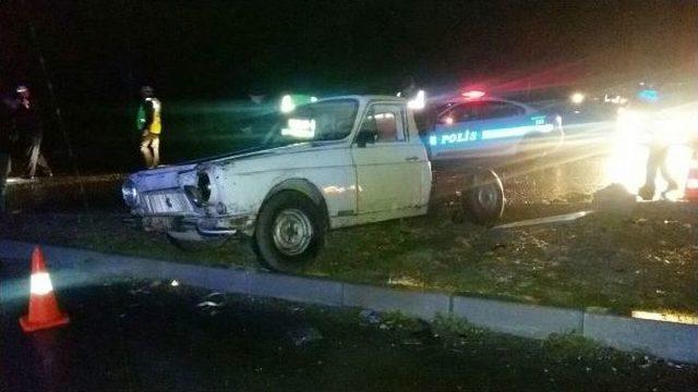 Akhisar’da Trafik Kazası: 1 Ölü, 2 Yaralı