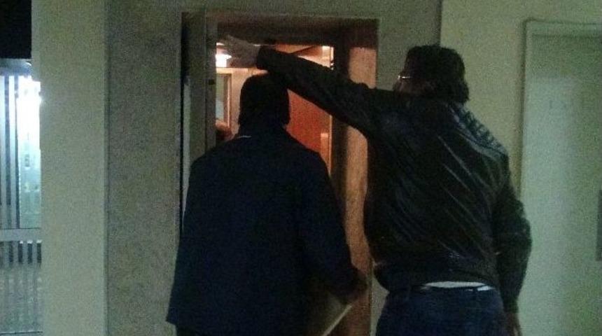 İş Adamları Derneğine Polis Baskını