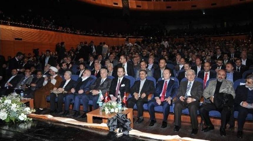 İran İslam Cumhuriyeti 6. Cumhurbaşkanı Mahmud Ahmedinejad: