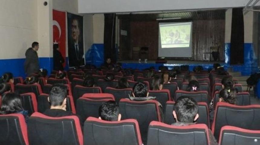 Liselerde Bilgilendirme Faaliyetleri Yapıldı