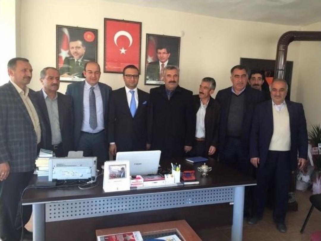 Ak Parti Van Milletvekili Aday Adayı Ahmet Fidan Bir G&uuml;nde 3 İl&ccedil;e Gezdi