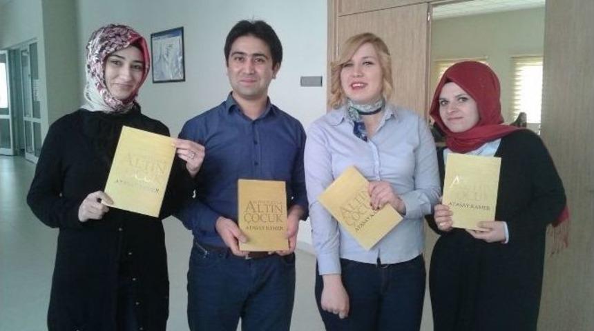 Atasay Kuyumculuk’tan Erzincan Üniversitesi Öğrencilerine Bin Adet Kitap Hediyesi