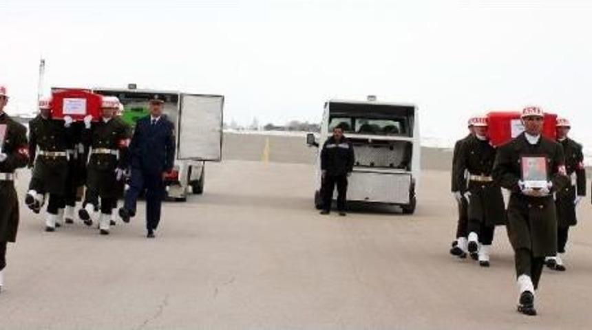 Şehitler Memleketlerine Uğurlandı