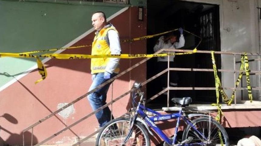 Yanan Evinde &Ouml;l&uuml; Bulundu