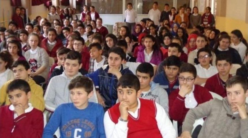 Milli Eğitim Müdürü Gündoğdu Öğrencilerle Bir Araya Geldi