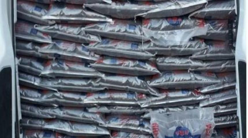 &Ccedil;ukurca'da 3 Ton 425 Kilo &Ccedil;ay Ile 3 Bin 100 Paket Ka&ccedil;ak Sigara Ele Ge&ccedil;irildi.