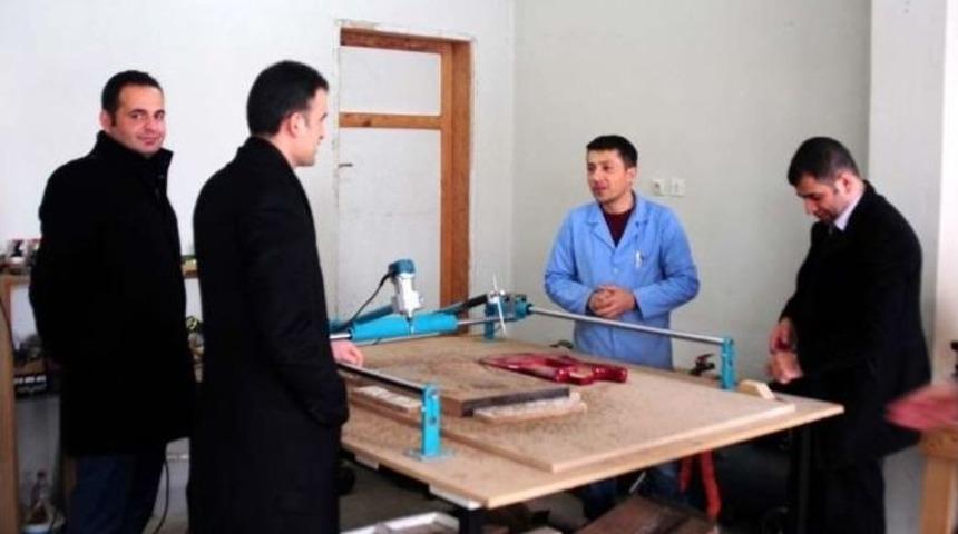 Kaymakam Elinden Tuttu D&uuml;nyaya A&ccedil;ıldı