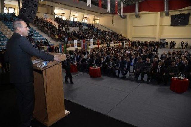 Hocalı Soykırımı Konferasında 