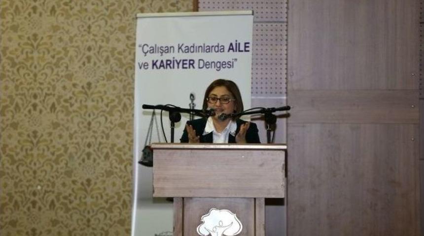 "kadın Ve Erkek Birbiriyle Rekabet Halinde Değildir"