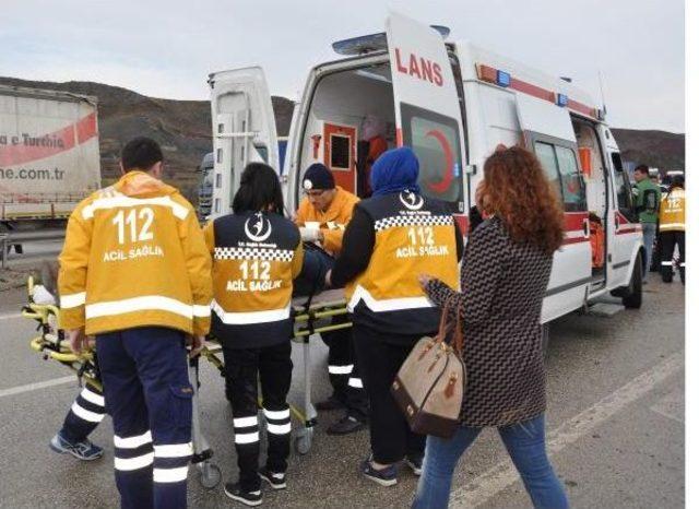 Kırıkkale 'de Kaza: 4 Yaralı