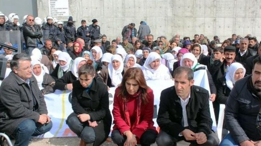 Cezaevlerinde Yaşanan &Ccedil;ocuk İstismarına Y&ouml;nelik Van&rsquo;da Y&uuml;r&uuml;y&uuml;ş Ve Basın A&ccedil;ıklaması Yapıldı