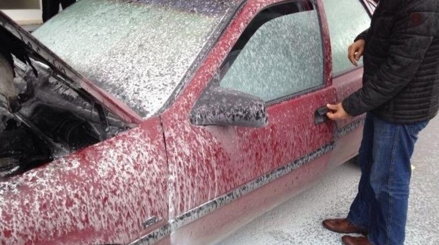 Eskişehir&rsquo;de Otomobil Yangını Paniğe Neden Oldu
