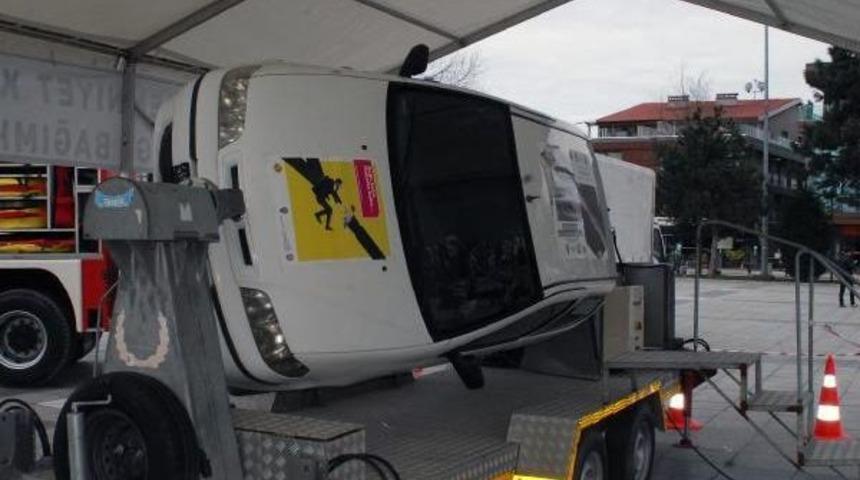 Sim&uuml;lasyon Aracıyla Kaza Anını Yaşadılar