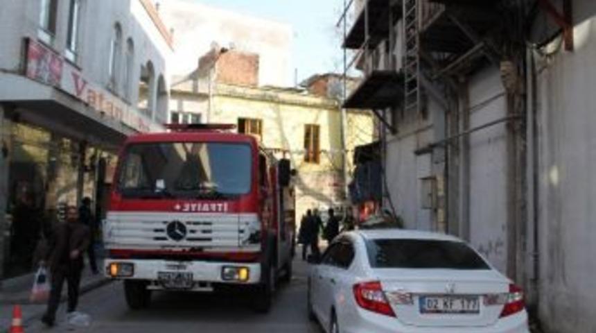 Adıyaman&rsquo;da Alışveriş Merkezinde Yangın