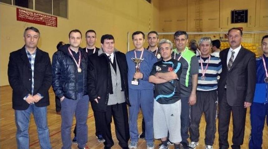 Sorgun Kurumlar Arası Voleybol Turnuvası Tamamlandı
