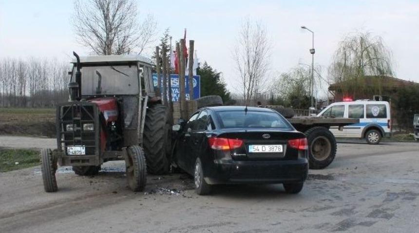 Sakarya&rsquo;da Trafik Kazası: 1 Yaralı