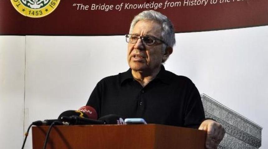 Z&uuml;lf&uuml; Livaneli: Yalnız T&uuml;rkiye Değil, Insanlık &Ccedil;ok B&uuml;y&uuml;k Bir Evladını Kaybetti