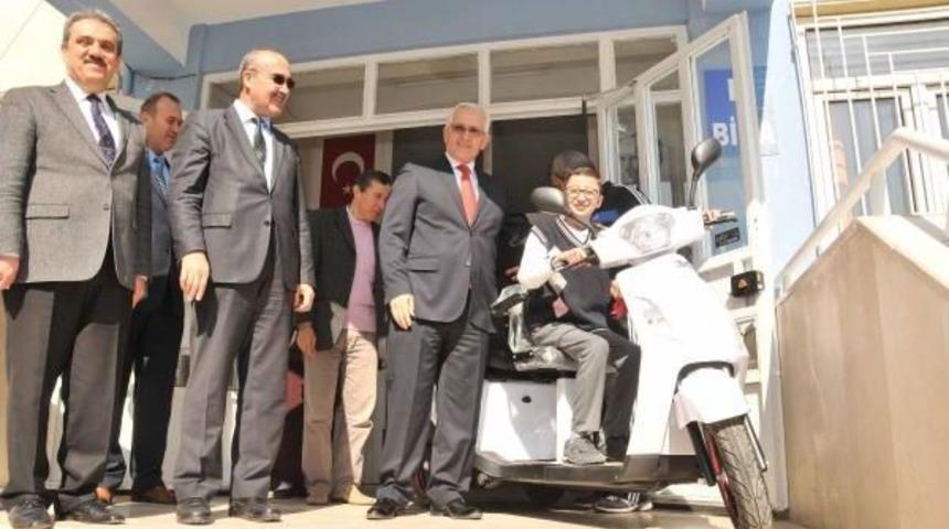 Okulundan Minik &Ouml;mer I&ccedil;in En G&uuml;zel Hediye