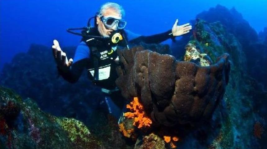 'son S&uuml;ngerci' Mesleğin Altın Yıllarını Kitapta Anlattı