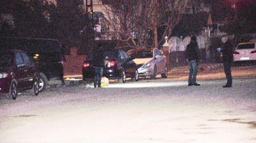 Reyhanlı&rsquo;da Otomobilin Altından İki Bomba D&uuml;zeneği &Ccedil;ıktı