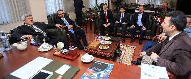 Karaosmanoğlu, Gebze Üniversitesini Ziyaret Etti