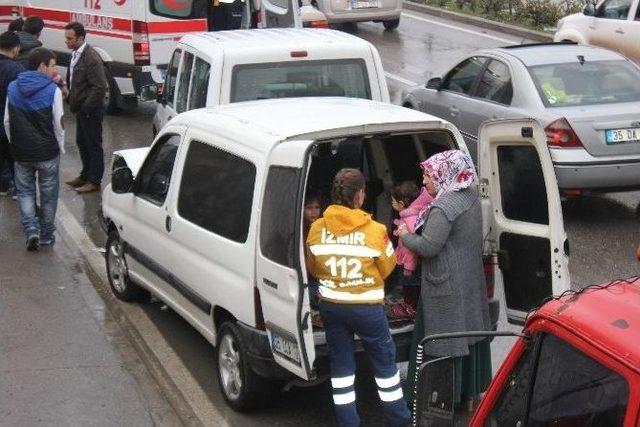 İzmir’de Zincirleme Kaza: 6 Yaralı