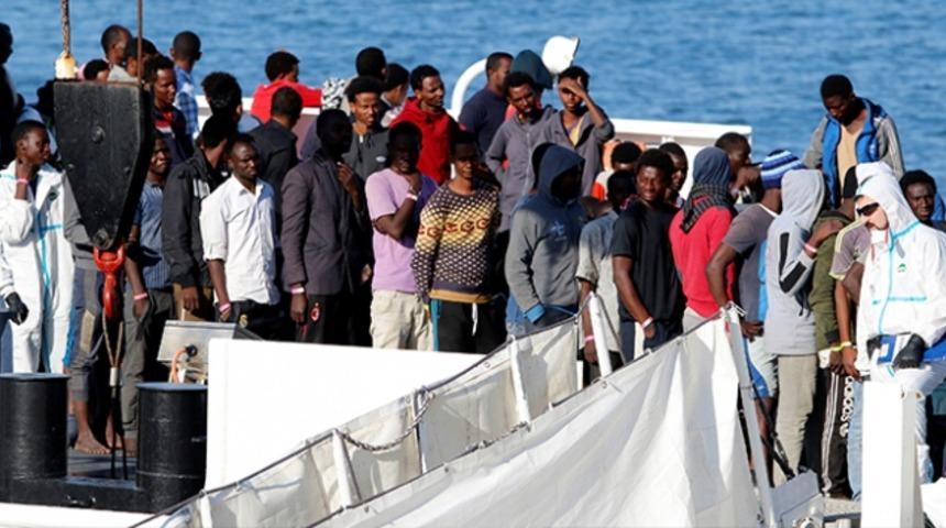 'İtalya'nın izin vermediği gemideki g&ouml;&ccedil;menler tecav&uuml;z kurbanı!'