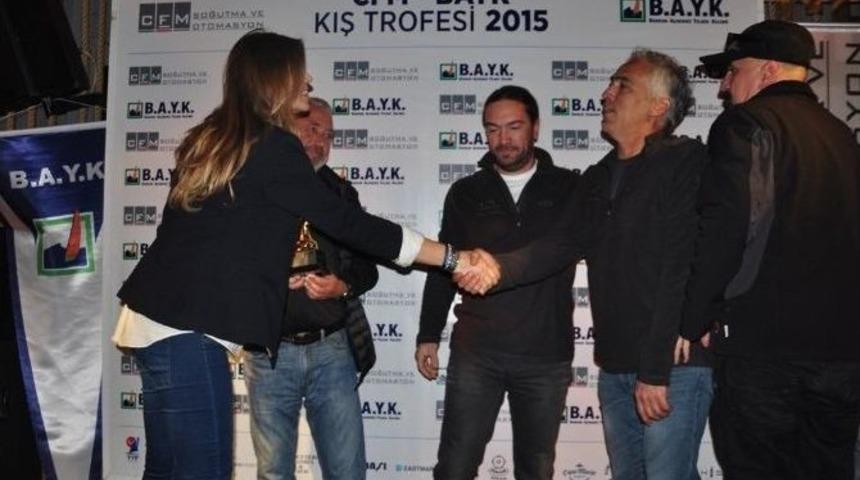 Kadın Yelkencilerden T-shırt’lü Protesto