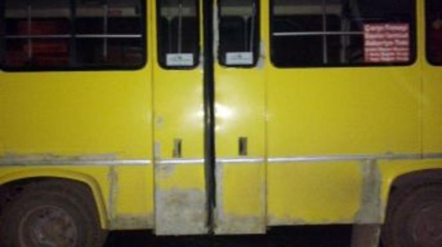 Hırsızlar Minib&uuml;sten Paraları Alıp Ka&ccedil;tı