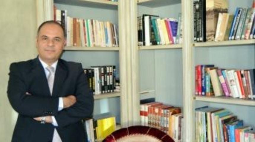 K&uuml;rk&ccedil;&uuml;oğlu: &ldquo;yerel Basın Şehir Kimliğinin Bir Par&ccedil;asıdır&rdquo;