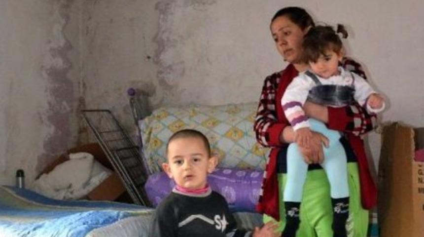 G&ouml;z&uuml; Yaşlı Annenin Yardım &Ccedil;ığlığı