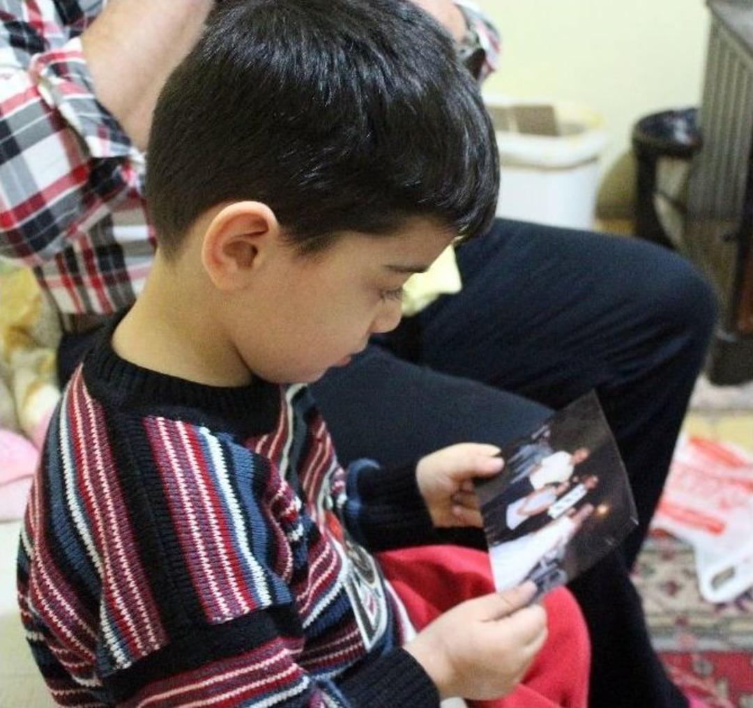 3 &Ccedil;ocuğunu Bırakıp Evi Terk Etti