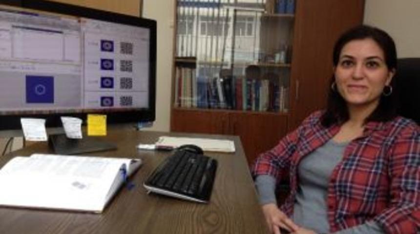 Araştırma G&ouml;revlisi Dr. Karabulut Nobelli Fizik&ccedil;iyle &Ccedil;alışma Yaptı